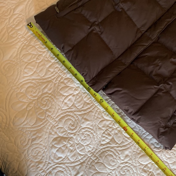 Eddie Bauer premium goose down puffer vest. - Picture 13 of 14